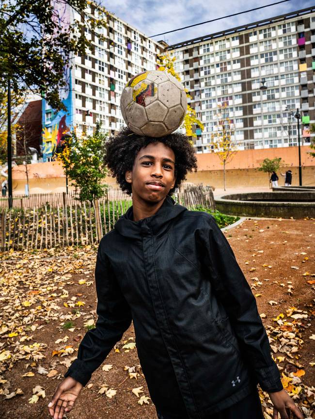 BRZ 20251112 1956 HANG-OUT Gaditto