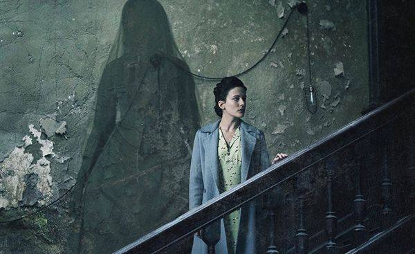 F1457 The Woman in  Black 2 Angel of Death4