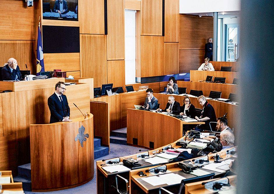 Big City brussels parlement BRUZZ ACTUA 1577