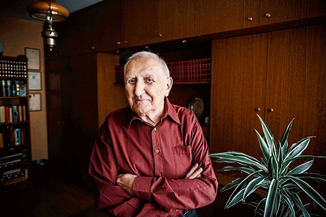 Marcel de Schrijver 4 BRUZZ ACTUA 1587