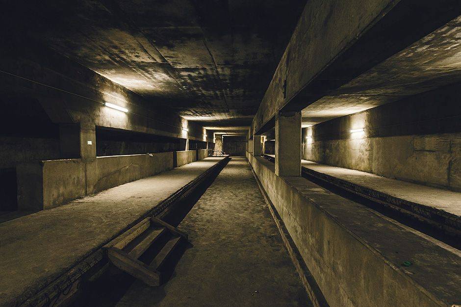 ondergronds 2 BRUZZ 1535