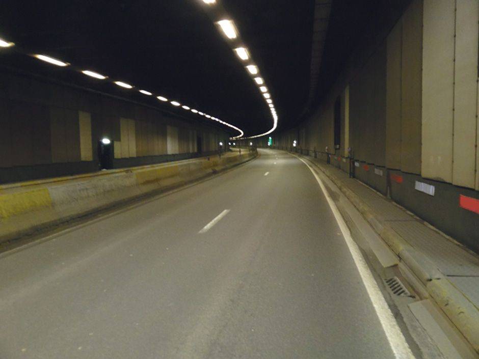 hallepoorttunnel BRUZZ 1559