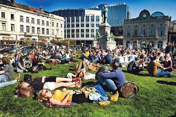 Luxemburgplein c Saskia Vanderstichele