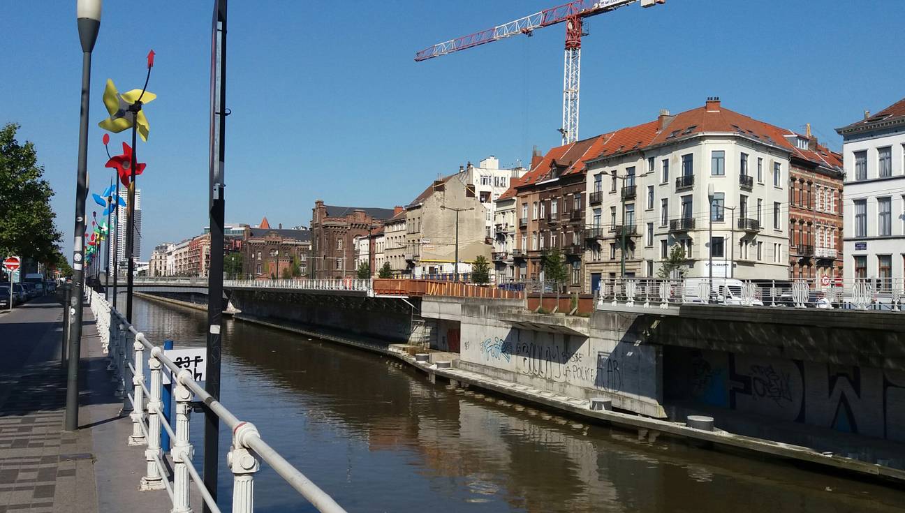 promenade kanaal voetgangersbrug