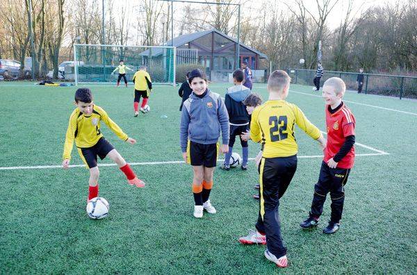 Ritterklub Jette: Voetballen Met Een Strijdershart | BRUZZ