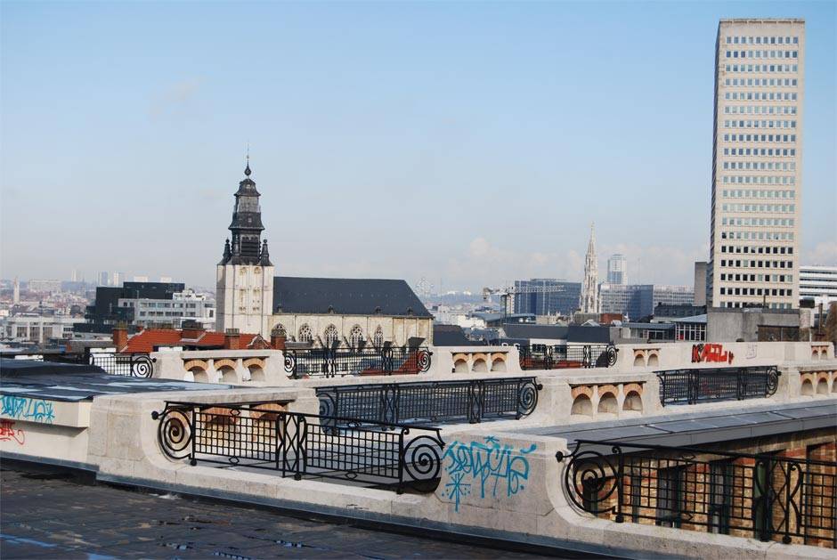 BRUZZGuide-SKYLINE-POELAERTPLEIN 1