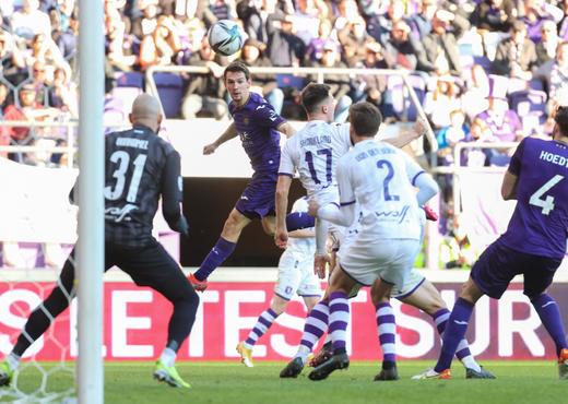 Spektakel in het Astridpark, RSC Anderlecht moet tevreden zijn met een punt  tegen OHL