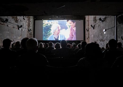 Cinema Nova in de Arenbergstraat, de onafhankelijke bioscoop voor liefhebbers van experimentele film.