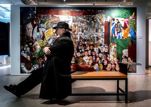 Eric Min voor de replica van James Ensors De intrede van Christus in Brussel in 1889: “Het is een schilderij waar je naar moet luisteren."