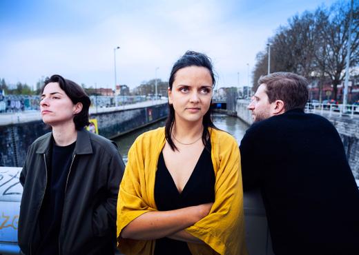 Heleen Declercq, Zaïde Bil en Sam Peeters, de regisseurs van Zij hen wij: “Hopelijk kan deze reeks meer mensen de ogen openen.”
