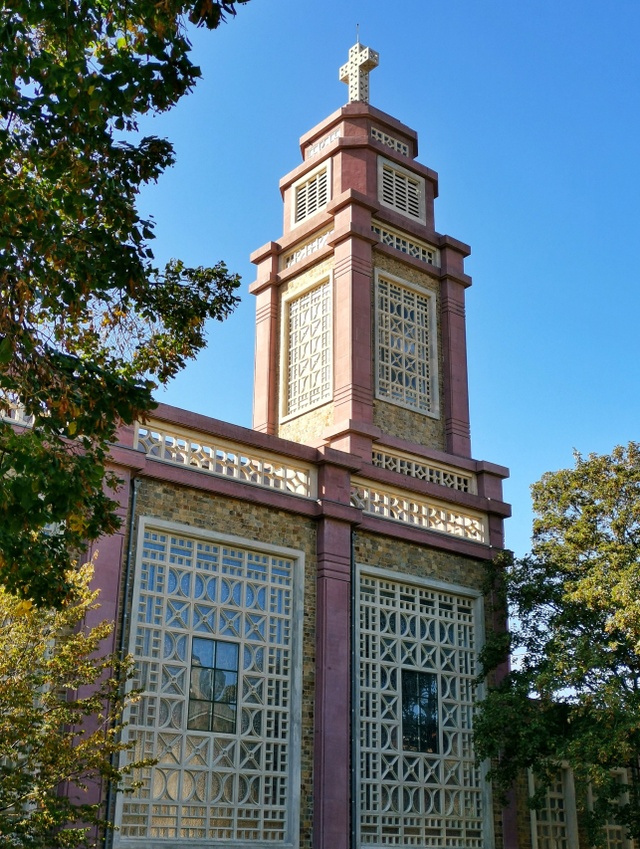SintSuzannakerk in Schaarbeek na zes jaar bijna volledig gerestaureerd