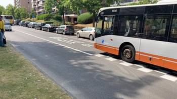 Een rijstrook op de Sylvain Dupuislaan is voortaan voorbehouden aan bussen, taxi's en fietsers