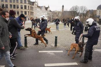 31 januari 2021: arrestaties in en rond het centraal station in Brussel. De politie is talrijk aanwezig om manifestanten die willen protesteren tegen de coronamaatregelen tevatten. De manifestatie kreeg immers geen toelating.