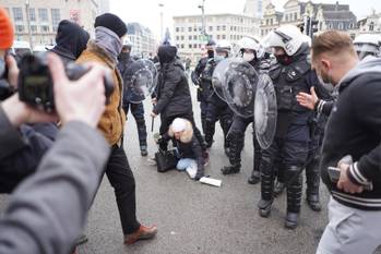 31 januari 2021: arrestaties in en rond het centraal station in Brussel. De politie is talrijk aanwezig om manifestanten die willen protesteren tegen de coronamaatregelen tevatten. De manifestatie kreeg immers geen toelating.