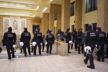 31 januari 2021: arrestaties in en rond het centraal station in Brussel. De politie is talrijk aanwezig om manifestanten die willen protesteren tegen de coronamaatregelen tevatten. De manifestatie kreeg immers geen toelating.