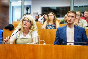 25 juni 2024. Eedaflegging leden Brussels parlement: Françoise De Smedt en Jan Busselen (PTB-PVDA)