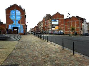 12 oktober 2024: metrohalte Aumale aan de brede, kaarsrechte Birminghamstraat in Anderlecht