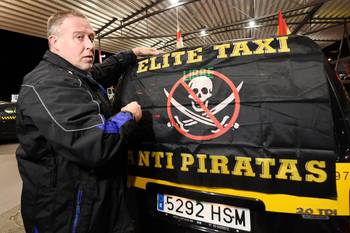 27-03-2018  International protest van taxichauffeurs tegen UBER aan de Brusselse Ring