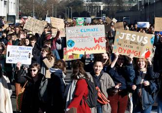 14 februari 2019: klimaatspijbelaars en studenten hoger onderwijs manifesteren voor de zesde donderdag op rij