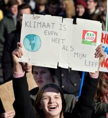 14 februari 2019: klimaatspijbelaars en studenten hoger onderwijs manifesteren voor de zesde donderdag op rij