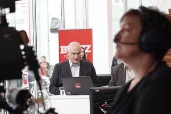De BRUZZ-verkiezingsshow in Muntpunt op verkiezingsdag 26 mei 2019 met Robert Esselinckx