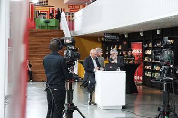 De BRUZZ-verkiezingsshow in Muntpunt op verkiezingsdag 26 mei 2019 met Robert Esselinckx en Guy Devroede