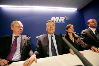 19 december 2007: Armand De Decker, Didier Reynders en Sabine Laruelle bij de vorming van een overgangsregering