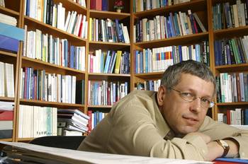Professor Kris Deschouwer, politicoloog aan de VUB (Vrije Universiteit Brussel) in 2004