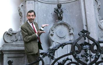 14 maart 2007: Rowan Atkinson, alias Mr Bean, bij Manneken Pis