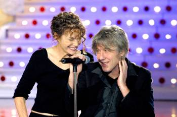 Arno in duet met Jane Birkin in 2002 in het programma 'Vivement Dimanche'