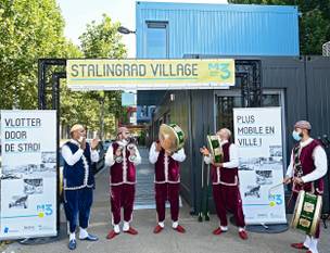 Inhuldiging van Stalingrad Village, het tijdelijke winkeldorp tijdens de bouwwerken voor de toekomstige metrolijn 3, op 2 september 2020