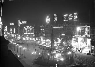 Het de Brouckèreplein in 1939: een traditie van lichtreclames