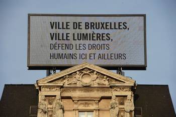 Het de Brouckèreplein op de Internationale dag van Mensenrechten: lancering door Amnesty International