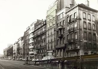 Antwerpsepoort: de  Emile Jacqmainlaan met viaduct in 1980