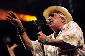 Lou Deprijck (Lou & The Hollywood Bananas) in 2011