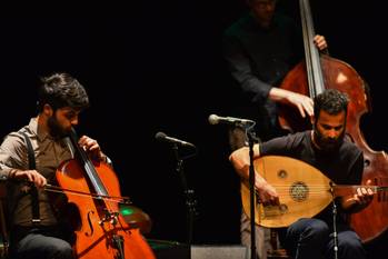 Bassel is een getalenteerde cellist, die vooral met zijn eigen muziekprojecten wil bezig zijn. © Facebook