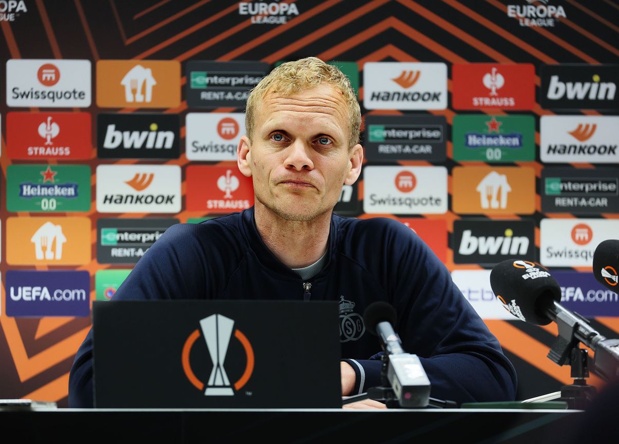 15 maart 2023: Karel Geraerts, hoofdtrainer van Union Saint-Gilloise, op de persconferentie voor de wedstrijd van zijn club tegen Union Berlin die de dag later zal gespeeld worden in het Lotto Park van RSC Anderlecht, concurrent in de Jupiler Pro League.