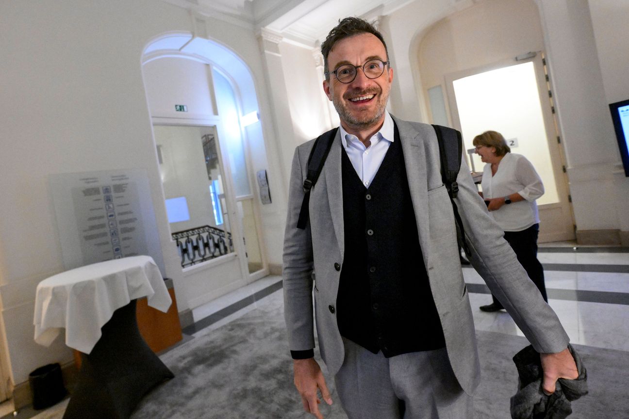18 september 2024: Pascal Smet (Vooruit) in het Brussels parlement tijdens het debat over het uitstel van de verdere uitrol van de lage-emissiezone