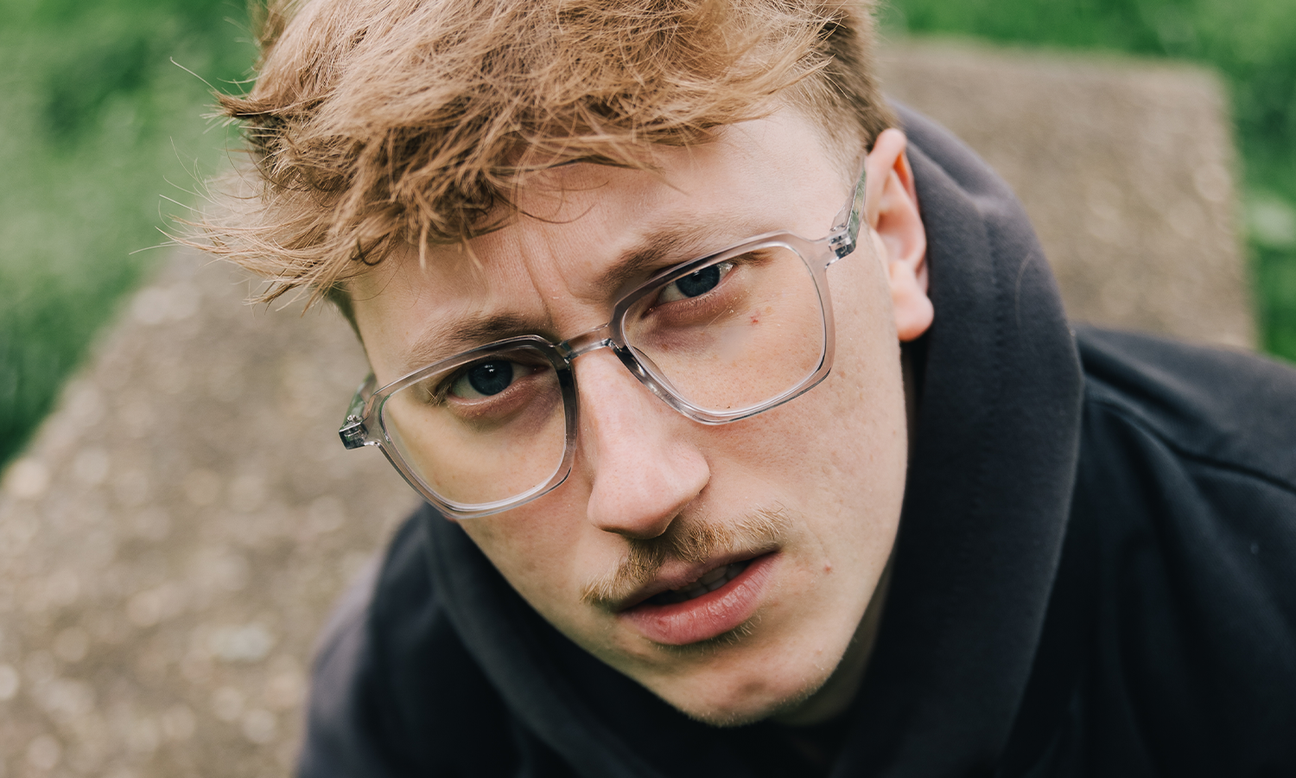 Snake Rapper Op bezoek bij rapper Ide Snake: 'Deze plaat is het beste wat ik ooit ...