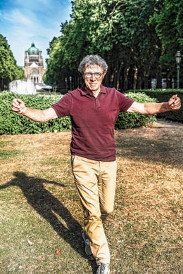 Marc Michils (68) stopt eind 2022 als algemeen directeur van Kom op tegen Kanker. Er is afgesproken dat hij vanaf maart 2023 voor twee jaar voorzitter wordt van het bestuursorgaan van de organisatie