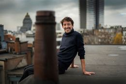 Frédéric Simonart is bedenker en oprichter van Duo for a job, waarbij jonge werkzoekenden gekoppeld worden aan 50-plussers met veel ervaring op de arbeidsmarkt