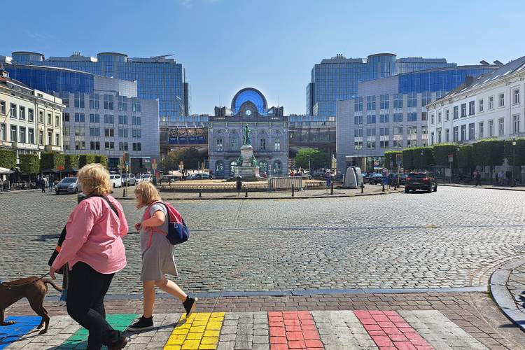 Het Luxemburgplein, met het Luxemburgstation en het Europees Parlement op de achtergrond