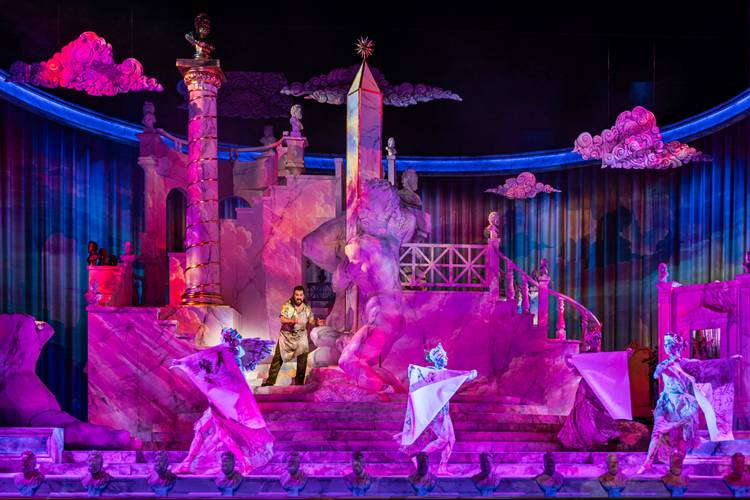 'Benvenuto Cellini' van Thaddeus Strassberger in de Munt.