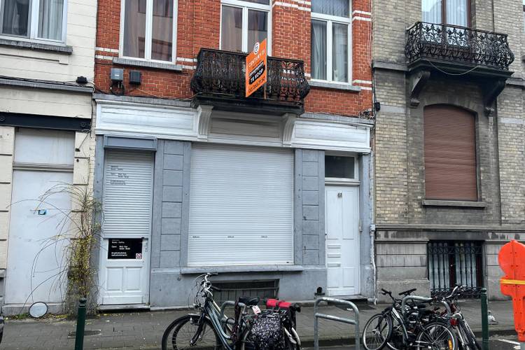 Boekhandel Replica blijft gesloten.