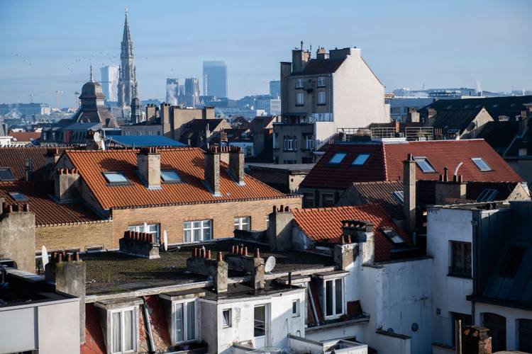 20220117 stadhuis skyline dakisolatie panorama Brussel dakpannen woningnood huizenmarkt woonpremie