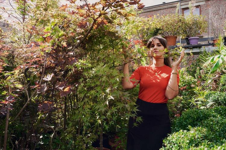 SLT102025 Secret Life-MyriamLeroy