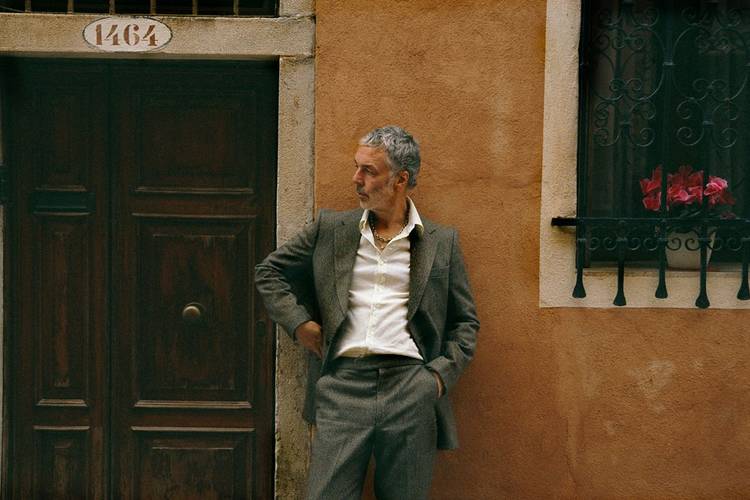 BRZ 20251112 1956 Select Baxter Dury3