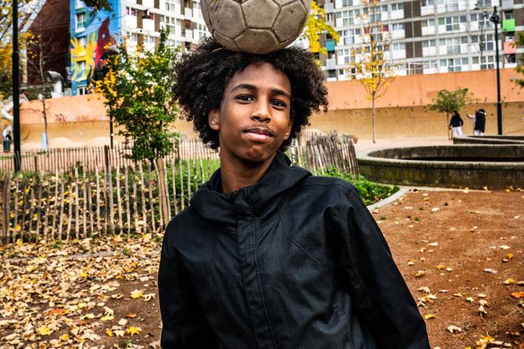 BRZ 20251112 1956 HANG-OUT Gaditto