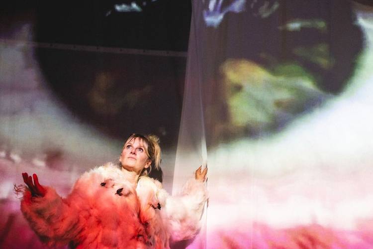 BRZ 20251126 1958 SELECT ode aan de verwondering