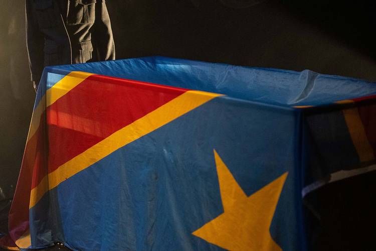 BRZ 20251203 1959 SELECT tand-des-tijds2